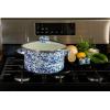 Golden Rabbit Enamelware Soup or Stock Pot, 6 quart, Solid White Textured(Ocean)