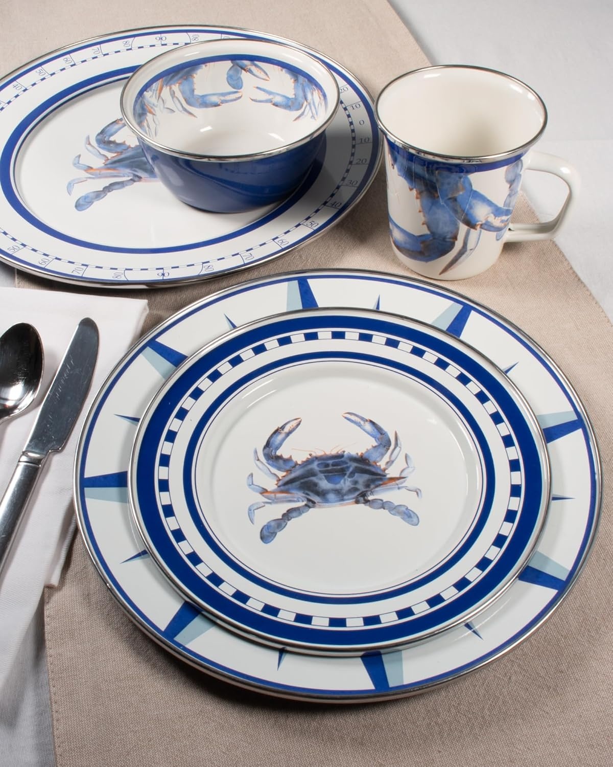 image:imageGolden Rabbit Enamelware Medium Tray 155 inch Aspen GroveBlue Crab