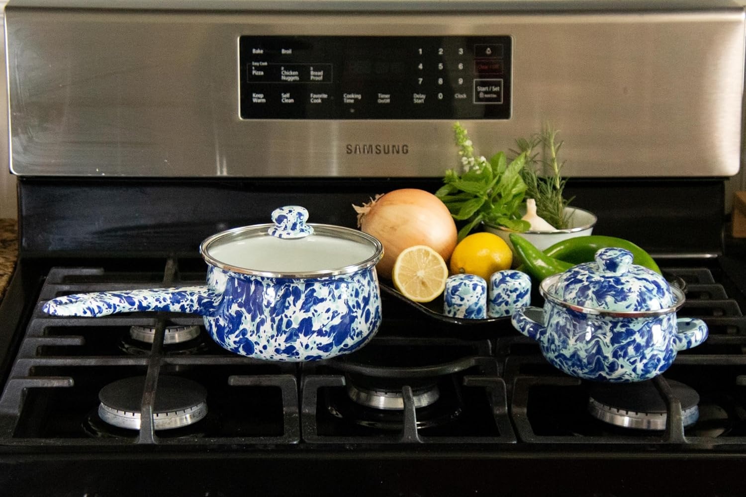 image:imageGolden Rabbit Enamelware 5cup Sauce Pan OceanOcean